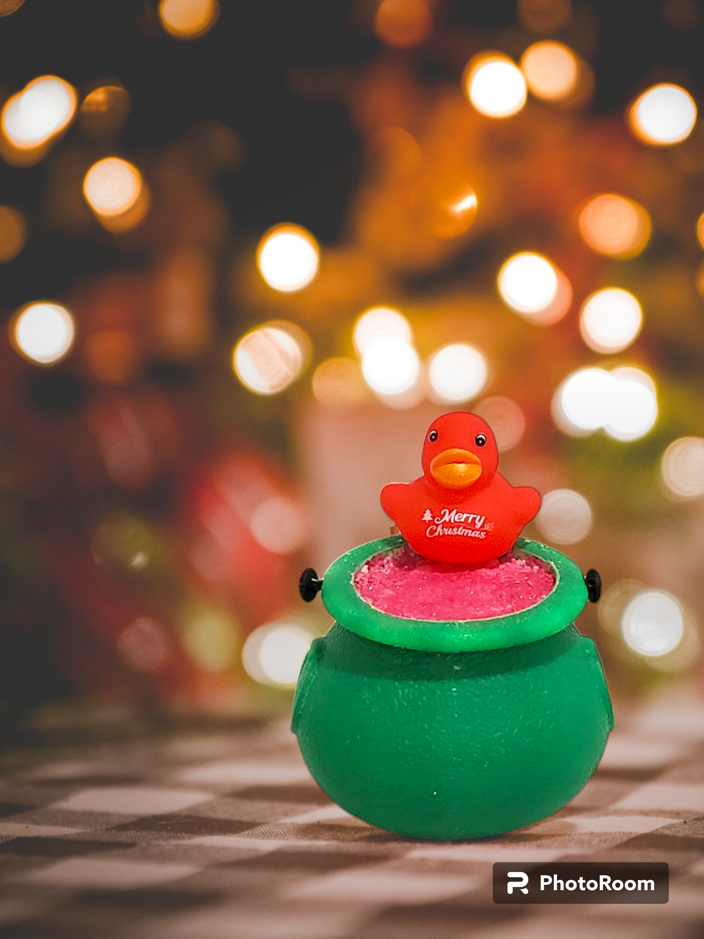 Christmas Festive Cauldron with Surprise Duck Inside!