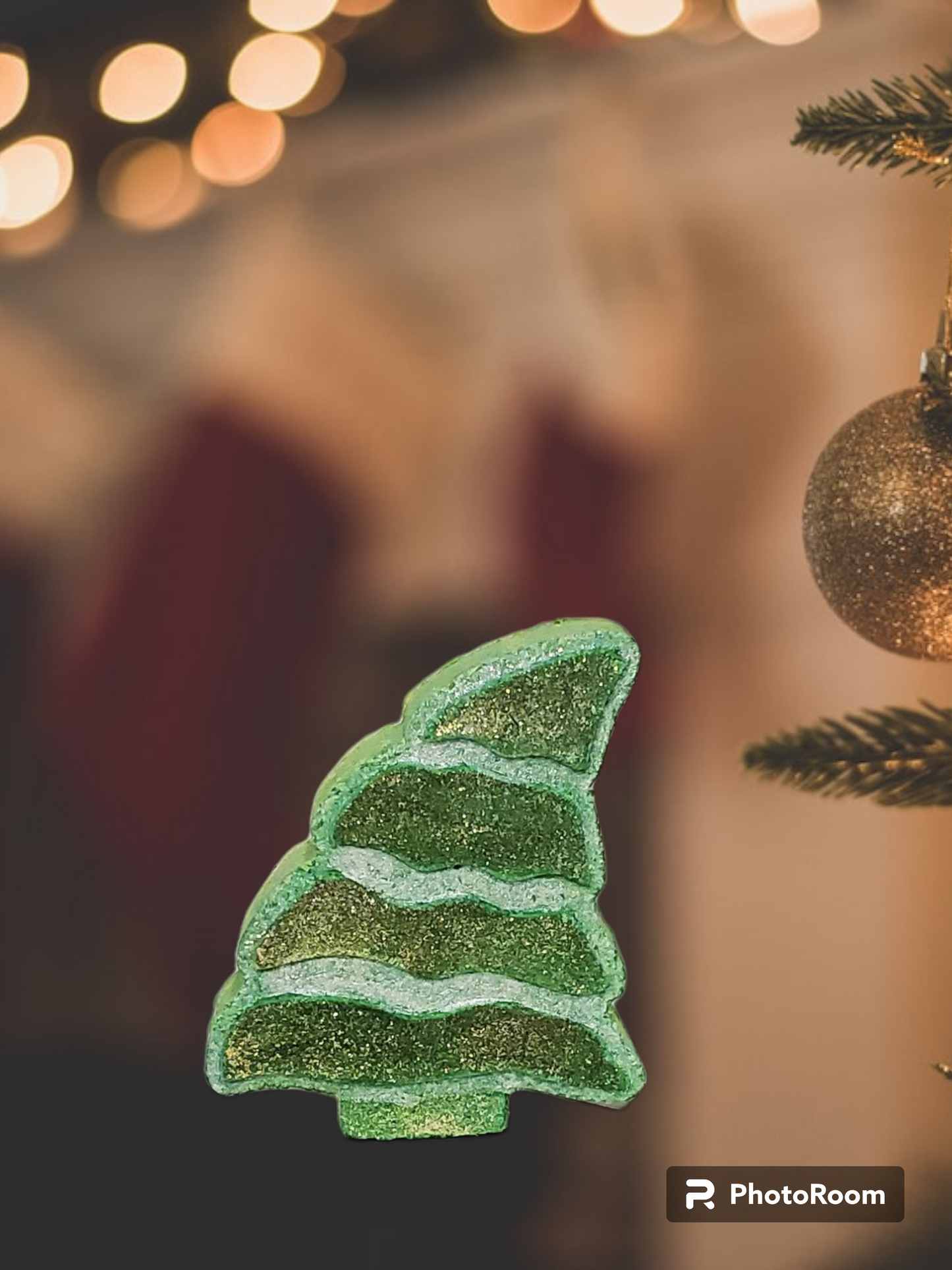 Leaning Christmas Tree Bath Bomb